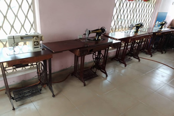 School Fashion design lab